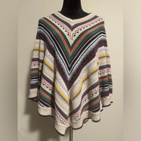 Democracy Tops - EUC Democracy Multicolor Striped Open Weave Crochet Poncho size L/XL